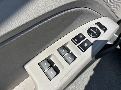 Used 2020 Hyundai Elantra Value Edition FWD image 22