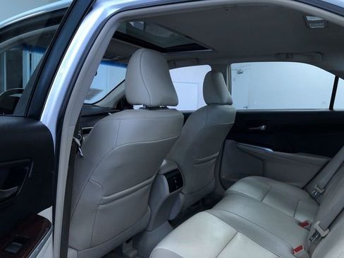 Used 2013 Toyota Camry XLE w/ Leather Pkg FWD image 20
