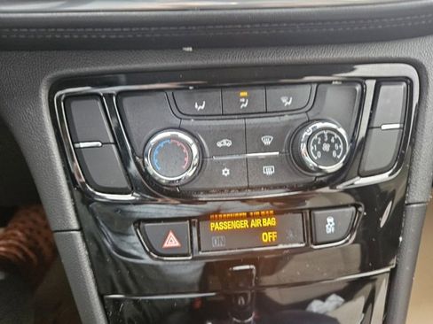 Certified 2022 Buick Encore Preferred w/ Safety Package image 27