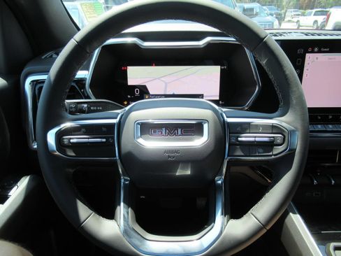 New 2026 GMC Canyon Elevation w/ Convenience Package RWD image 22