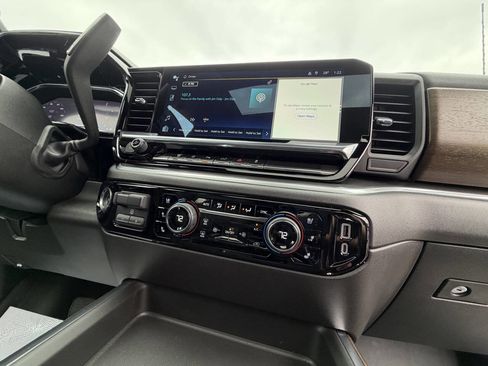 Used 2024 Chevrolet Silverado 3500 High Country w/ High Country Premium Package image 52