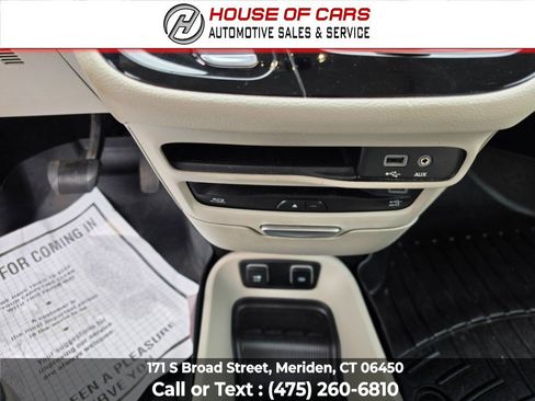 Used 2018 Chrysler Pacifica Limited w/ Advanced Safetytec Group FWD image 35