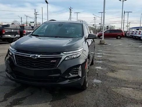 Certified 2023 Chevrolet Equinox RS w/ RS Leather Package image 3