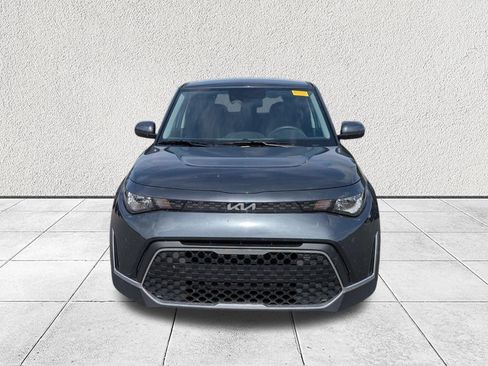 Used 2025 Kia Soul LX FWD image 8