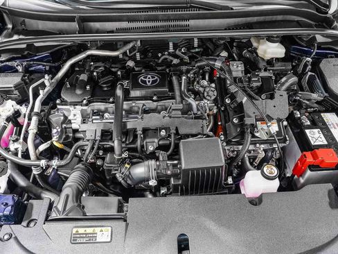 Certified 2025 Toyota Corolla SE w/ SE Premium Package FWD image 28