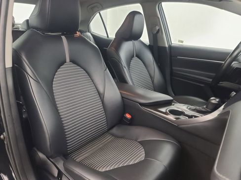 Used 2023 Toyota Camry SE image 17