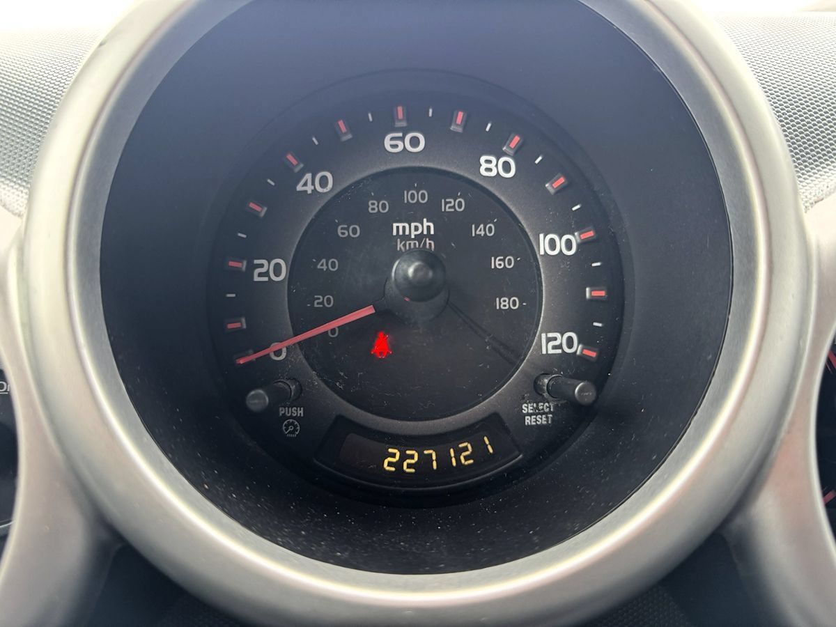 Used 2005 Honda Element EX image 24