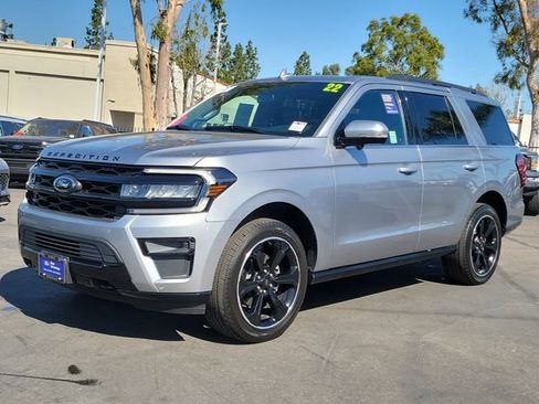 Certified 2022 Ford Expedition Limited image 30