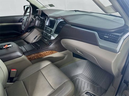 Used 2017 Chevrolet Tahoe Premier image 32