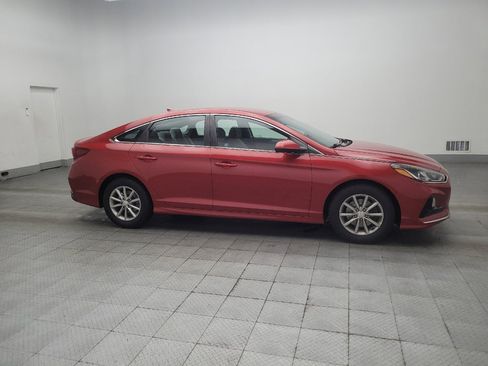 Used 2018 Hyundai Sonata SE FWD image 11