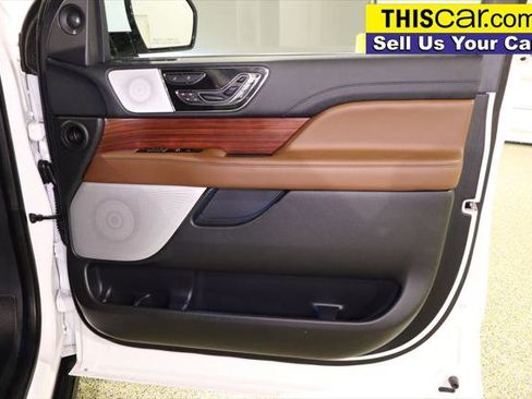 Used 2022 Lincoln Navigator Reserve image 40