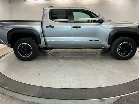 New 2026 Toyota Tacoma TRD Off-Road AWD/4WD image 6