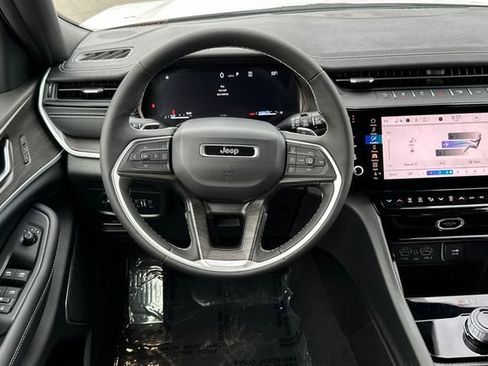 New 2026 Jeep Grand Cherokee Limited w/ Limited Altitude Package image 13