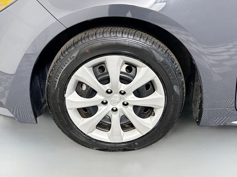 Used 2024 Toyota Corolla LE image 37