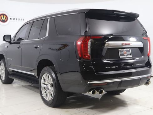 Used 2021 GMC Yukon Denali w/ Advanced Technology Package AWD/4WD image 4