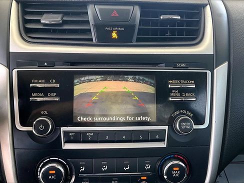 Used 2017 Nissan Altima 2.5 S w/ Power Driver Seat Package FWD image 13
