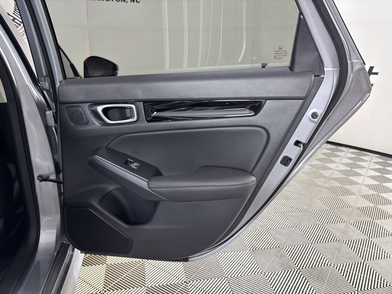 Used 2024 Honda Civic Touring image 27
