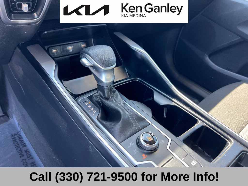 Certified 2023 Kia Sorento LX AWD/4WD image 33