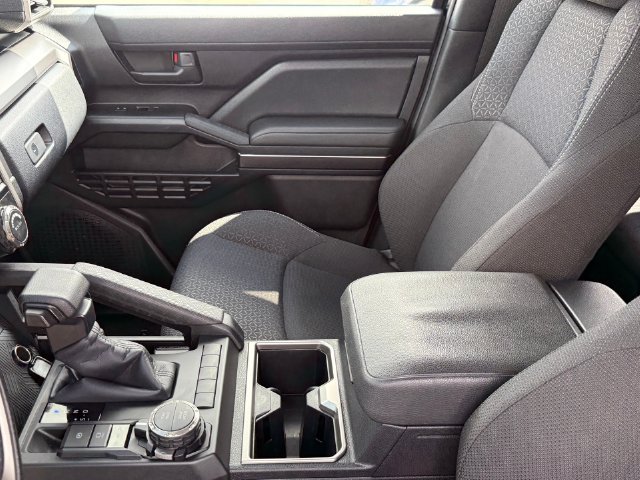 Used 2026 Toyota 4Runner SR5 AWD/4WD image 12