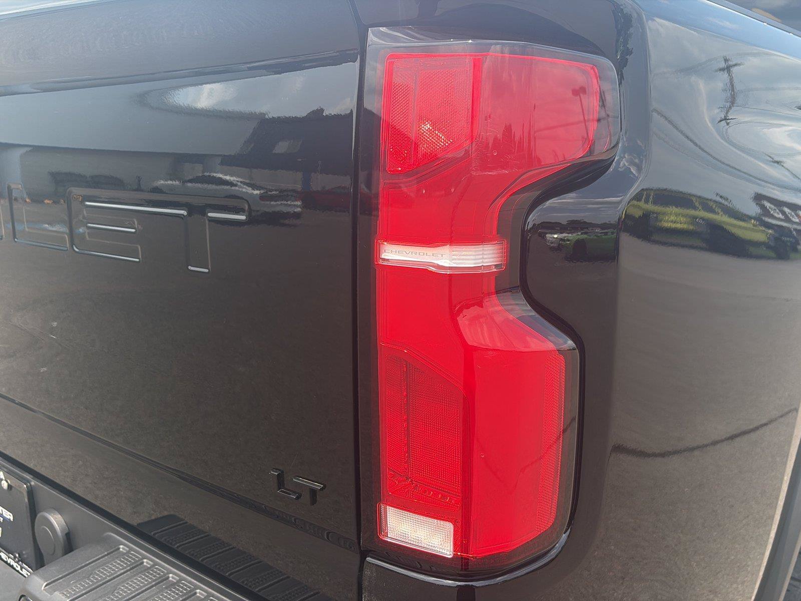 Certified 2024 Chevrolet Silverado 2500 LT w/ Midnight Edition AWD/4WD image 52