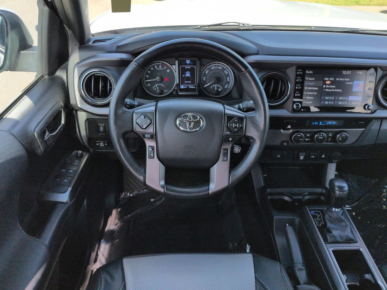 Used 2022 Toyota Tacoma TRD Off-Road RWD image 15