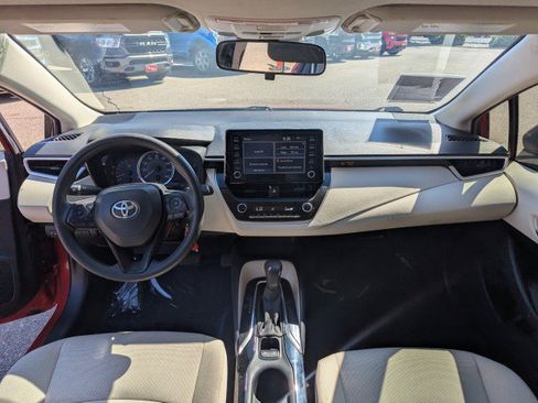 Used 2020 Toyota Corolla LE FWD image 19