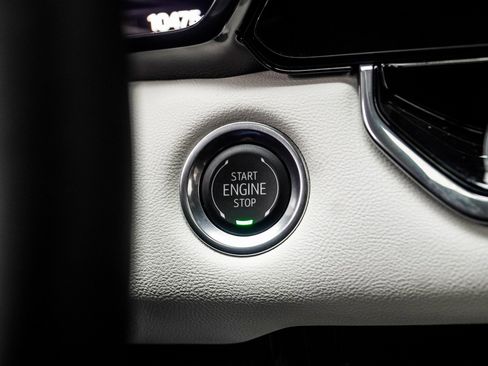 Used 2024 GMC Canyon AT4X image 20