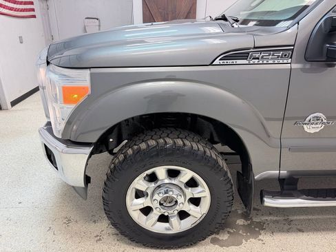 Used 2014 Ford F250 Lariat w/ Lariat Ultimate Package image 4