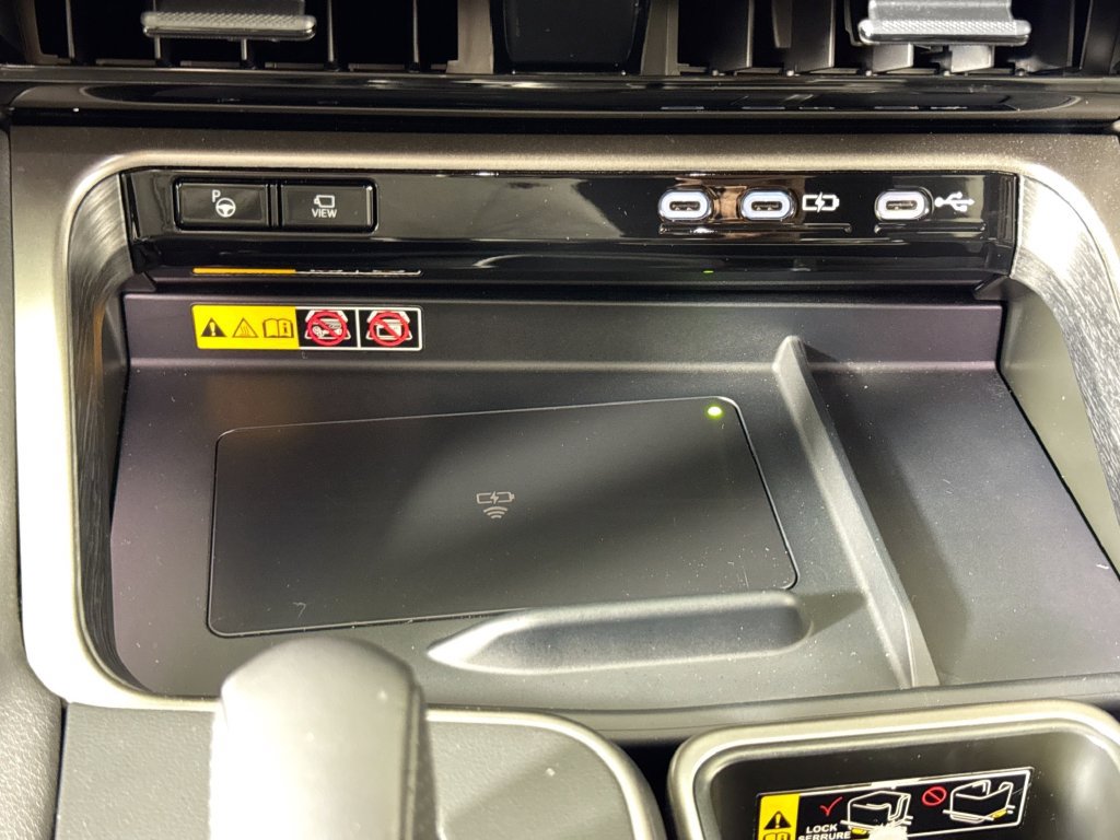 Used 2025 Lexus TX 500h AWD w/ Technology Package image 18