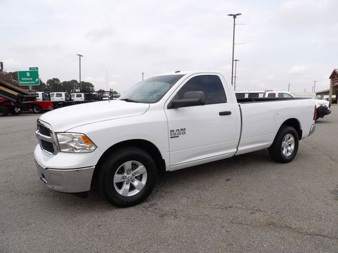 Used 2021 RAM 1500 Tradesman w/ Chrome Appearance Group image 3