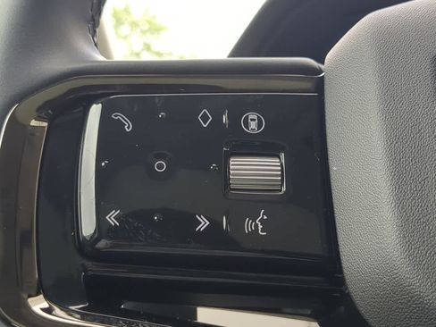 Certified 2025 Land Rover Range Rover Evoque S AWD/4WD image 23