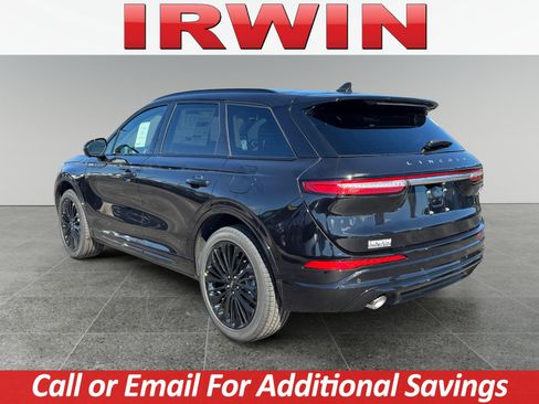 New 2026 Lincoln Corsair Reserve w/ Jet Appearance Package image 3