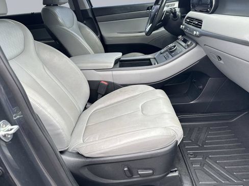Used 2021 Hyundai Palisade SEL w/ Premium Package FWD image 11