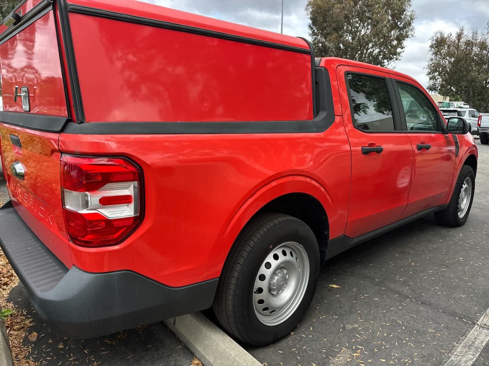 Used 2022 Ford Maverick XL FWD image 4