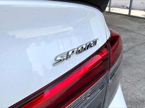 Used 2022 Honda Civic Sport image 21