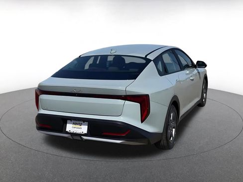 Used 2025 Kia K4 LXS image 14