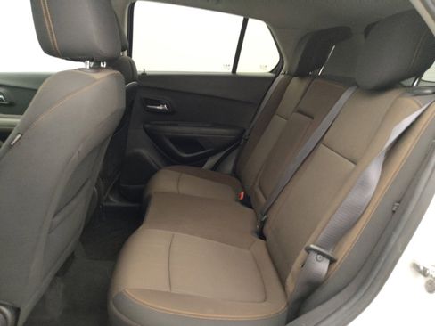 Used 2016 Chevrolet Trax LT FWD image 18