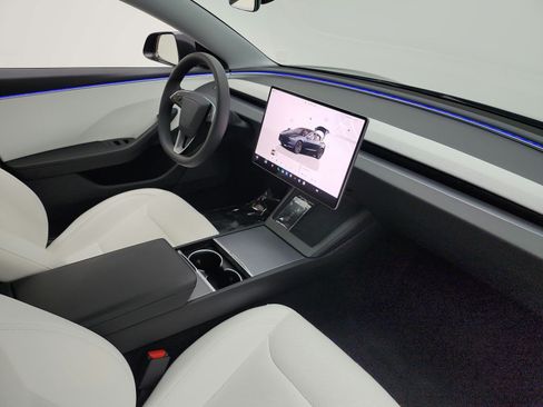 Used 2025 Tesla Model 3 RWD image 16