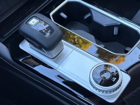 New 2026 Mitsubishi Outlander AWD image 22