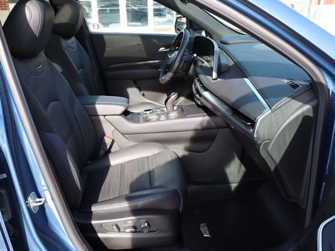 Used 2024 Cadillac XT4 Sport image 47