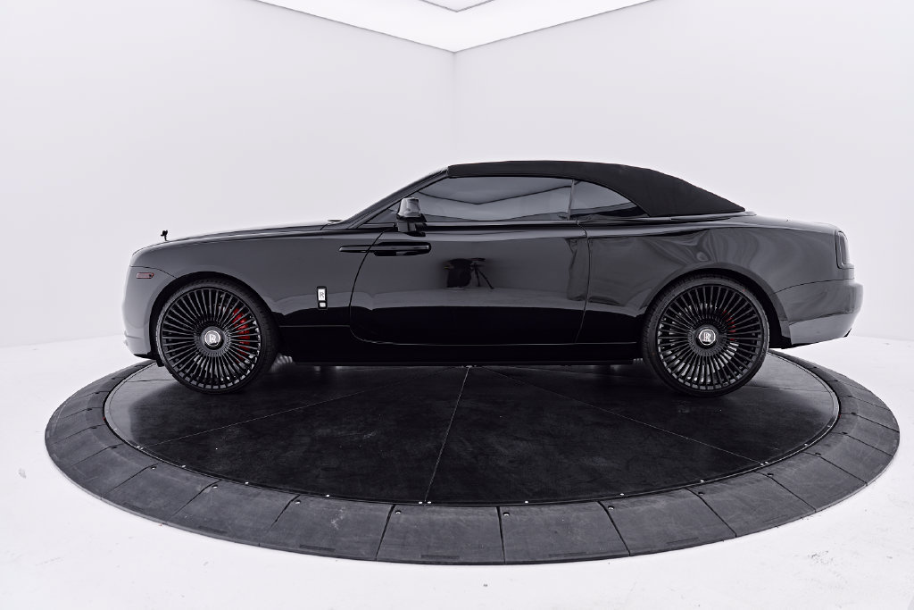 Used 2019 Rolls-Royce Dawn RWD image 11