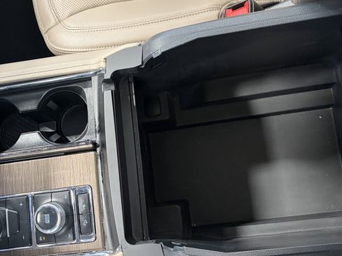 Used 2024 Ford Expedition Max Limited AWD/4WD image 17