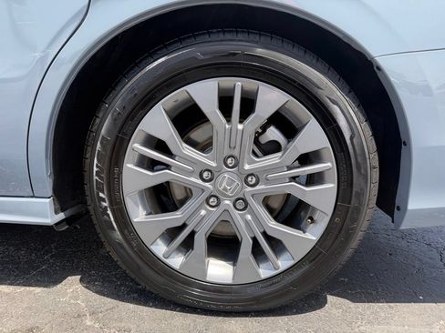 Used 2025 Honda Odyssey Touring image 20