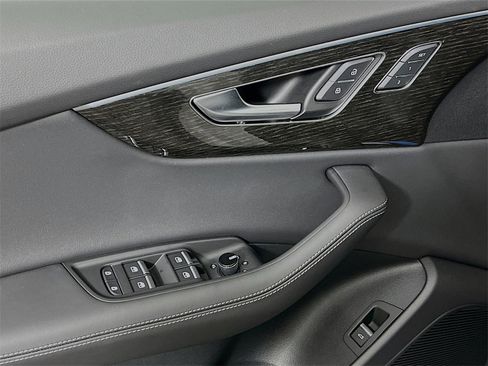 New 2026 Audi Q8 Premium Plus image 19