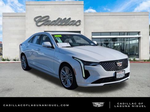 Used 2025 Cadillac CT4 Premium Luxury image 3