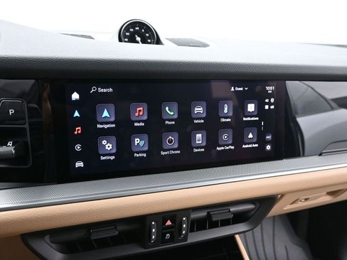 New 2025 Porsche Cayenne Coupe image 26