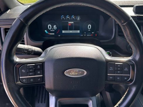 Certified 2023 Ford Expedition Platinum RWD image 19