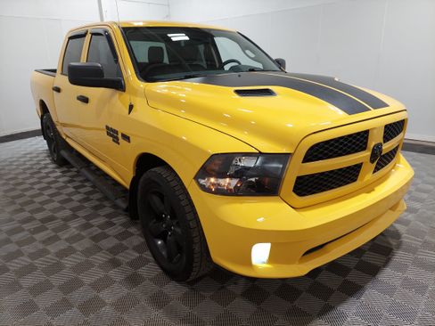Used 2019 RAM 1500 Express w/ Wheel & Sound Group AWD/4WD image 4