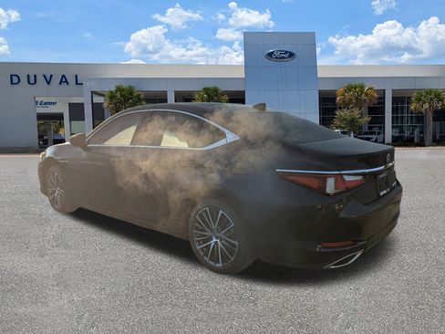 Used 2023 Lexus ES 350 w/ Premium Package image 6