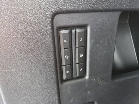 Used 2024 Lincoln Navigator Premiere image 20